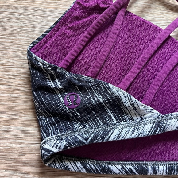 Lululemon sports bra 4 - Picture 4 of 5